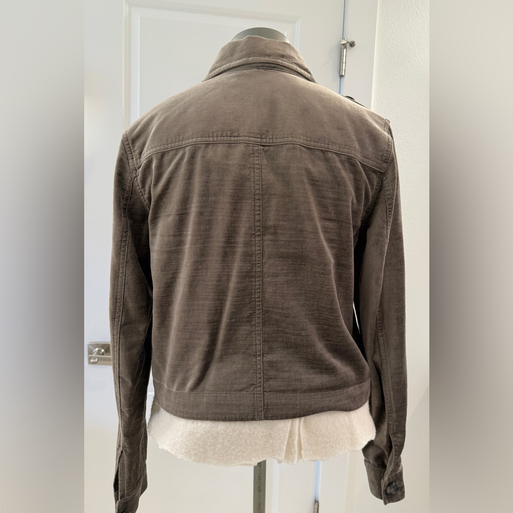 Women's CAbi “Sunday Topper” Velvet Jacket - Picture 4 of 14